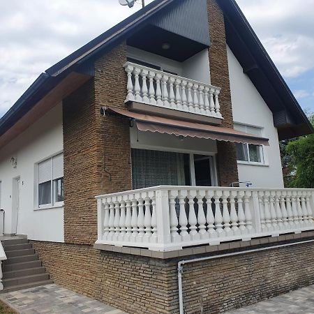 Wolf Vendeghaz Villa Balatonkeresztur Exterior photo